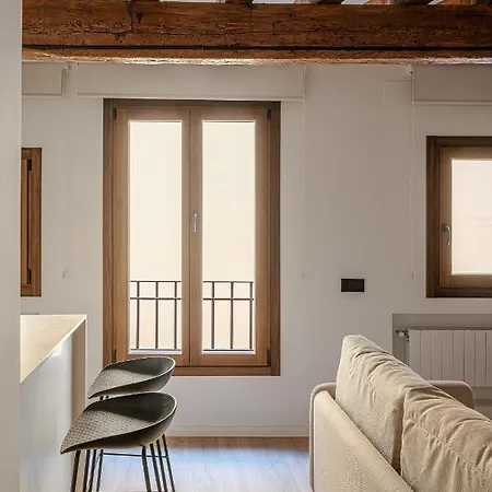 El Clavel De La Plaza Apartment Cuenca  Exterior photo